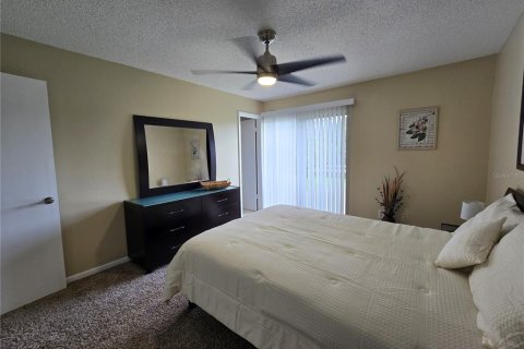 Condo in Temple Terrace, Florida, 3 bedrooms  № 1349077 - photo 13