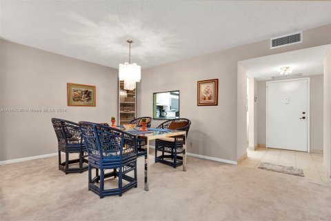 Condo in Hallandale Beach, Florida, 1 bedroom  № 1381722 - photo 6