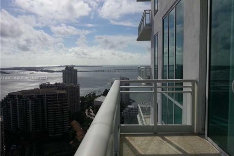 Condo in Miami, Florida, 4 bedrooms  № 1220602 - photo 1