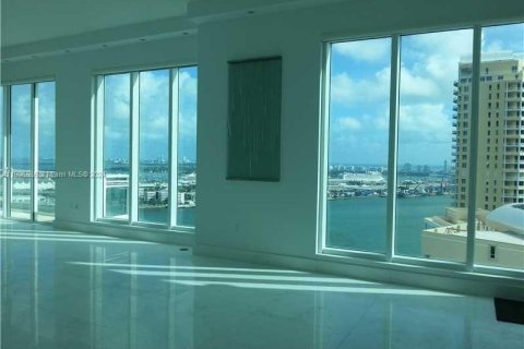 Condominio en venta en Miami, Florida, 4 dormitorios, 315.68 m2 № 1220602 - foto 5