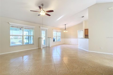 House in Punta Gorda, Florida 3 bedrooms, 166.11 sq.m. № 1376363 - photo 8