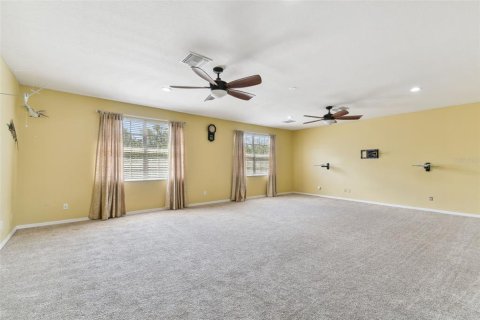 House in Tampa, Florida 4 bedrooms, 389.07 sq.m. № 1244312 - photo 19