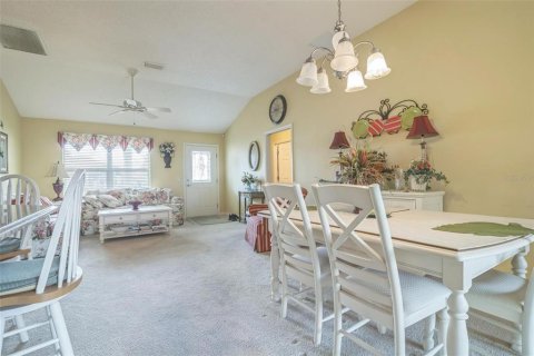 House in The Villages, Florida 3 bedrooms, 141.86 sq.m. № 1396488 - photo 5