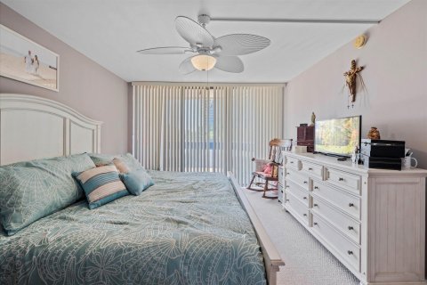 Condo in West Palm Beach, Florida, 3 bedrooms  № 1118615 - photo 20