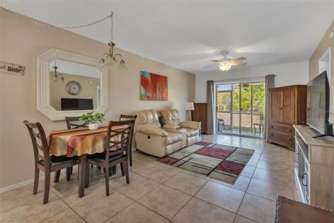 Copropriété à vendre à Punta Gorda, Floride: 2 chambres, 83.33 m2 № 1211247 - photo 13