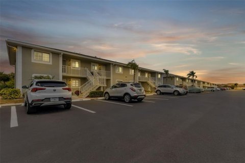 Copropriété à vendre à Punta Gorda, Floride: 2 chambres, 83.33 m2 № 1211247 - photo 2