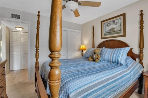 Copropriété à vendre à Punta Gorda, Floride: 2 chambres, 83.33 m2 № 1211247 - photo 19