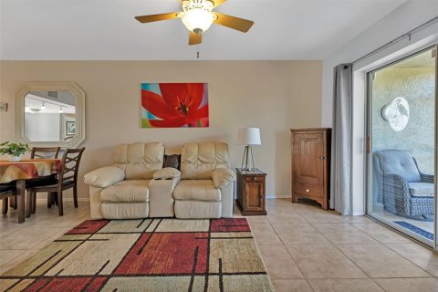 Condo in Punta Gorda, Florida, 2 bedrooms  № 1211247 - photo 15