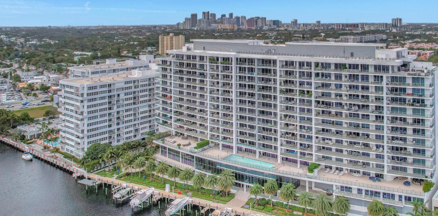 Condo in Fort Lauderdale, Florida, 3 bedrooms  № 984212