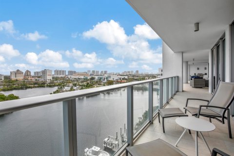 Condo in Fort Lauderdale, Florida, 3 bedrooms  № 984212 - photo 20