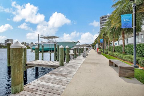 Condo in Fort Lauderdale, Florida, 3 bedrooms  № 984212 - photo 5