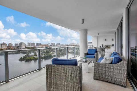 Condo in Fort Lauderdale, Florida, 3 bedrooms  № 984212 - photo 21