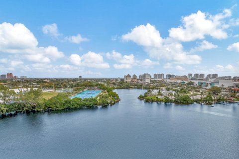 Condo in Fort Lauderdale, Florida, 3 bedrooms  № 984212 - photo 24