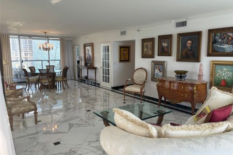 Condominio en venta en Miami, Florida, 2 dormitorios, 157.66 m2 № 1413670 - foto 2