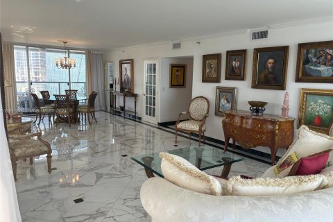 Condominio en venta en Miami, Florida, 2 dormitorios, 157.66 m2 № 1413670 - foto 16