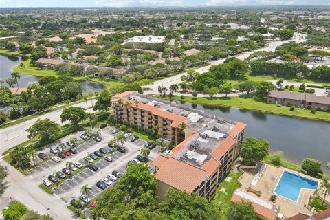 Copropriété à vendre à Sunrise, Floride: 2 chambres, 99.78 m2 № 1316033 - photo 26