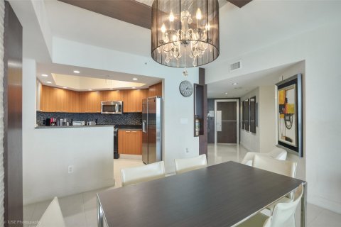 Copropriété à vendre à Sunny Isles Beach, Floride: 2 chambres, 150.78 m2 № 1217601 - photo 4