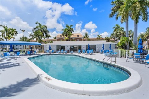 Copropriété à vendre à Hallandale Beach, Floride: 1 chambre, 65.03 m2 № 1319354 - photo 28