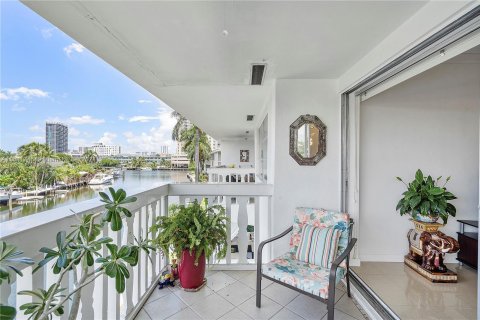 Copropriété à vendre à Hallandale Beach, Floride: 1 chambre, 65.03 m2 № 1319354 - photo 25