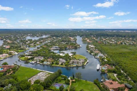 Купить земельный участок в Корал-Гейблс, Флорида № 1007069 - фото 26