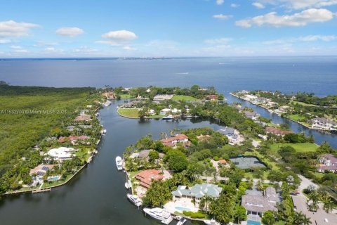 Купить земельный участок в Корал-Гейблс, Флорида № 1007069 - фото 19