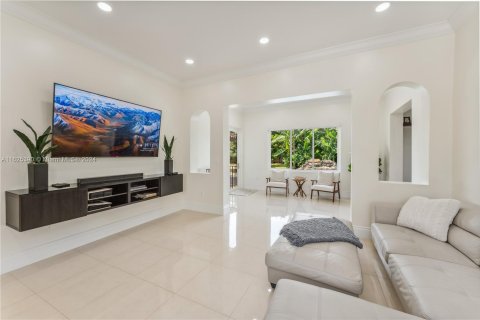 Casa en venta en Cutler Bay, Florida, 4 dormitorios, 273.78 m2 № 1272009 - foto 8