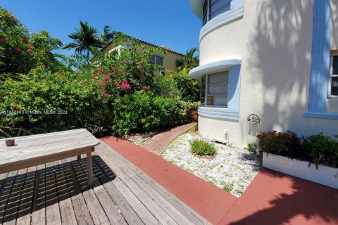 Apartamento en alquiler en Miami Beach, Florida, 41.81 m2 № 1358568 - foto 11