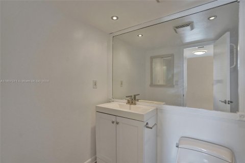 Copropriété à vendre à Davie, Floride: 3 chambres, 111.48 m2 № 1358662 - photo 23