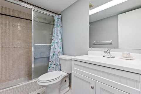 Condo in Sunrise, Florida, 2 bedrooms  № 1173338 - photo 20