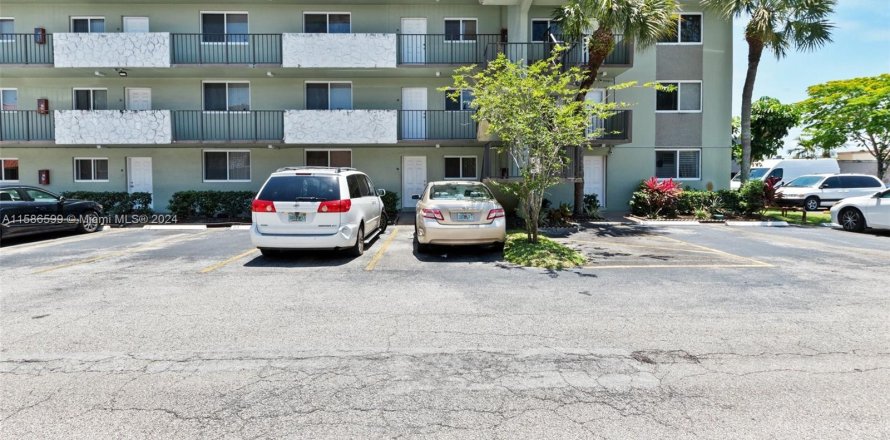 Condo in Sunrise, Florida, 2 bedrooms  № 1173338