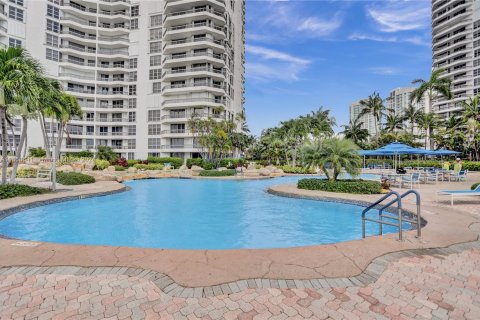 Condominio en venta en Aventura, Florida, 2 dormitorios, 109.72 m2 № 1360810 - foto 6