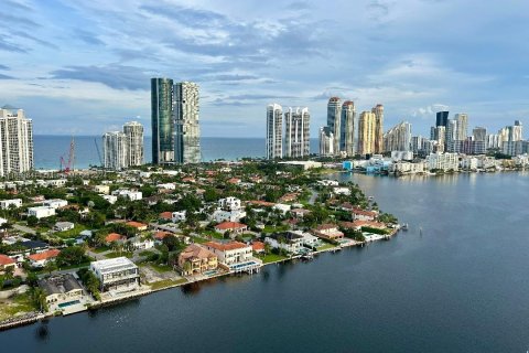 Condominio en venta en Aventura, Florida, 2 dormitorios, 109.72 m2 № 1360810 - foto 30