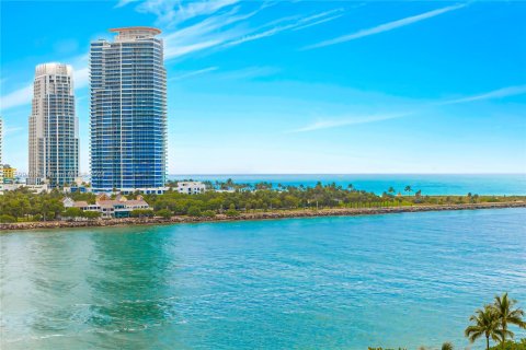 Condominio en venta en Miami Beach, Florida, 5 dormitorios, 708.84 m2 № 1215361 - foto 3