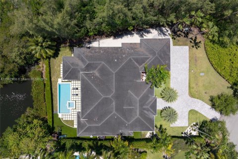 Casa en venta en Coral Gables, Florida, 5 dormitorios, 423.36 m2 № 1209766 - foto 30