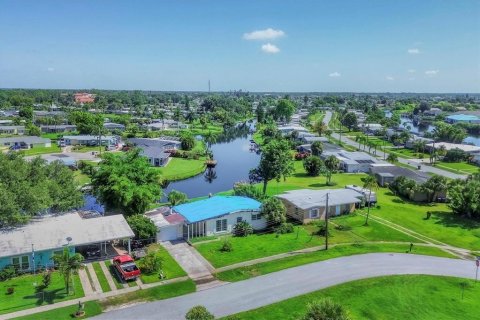 Casa en venta en North Port, Florida, 2 dormitorios, 142.33 m2 № 1320303 - foto 5