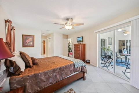 Casa en venta en North Port, Florida, 4 dormitorios, 205.69 m2 № 1320305 - foto 23