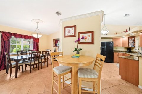 House in North Port, Florida 4 bedrooms, 205.69 sq.m. № 1320305 - photo 6