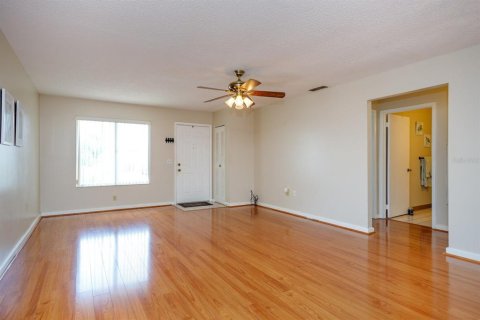 Condominio en venta en Winter Haven, Florida, 2 dormitorios, 99.68 m2 № 1351523 - foto 4