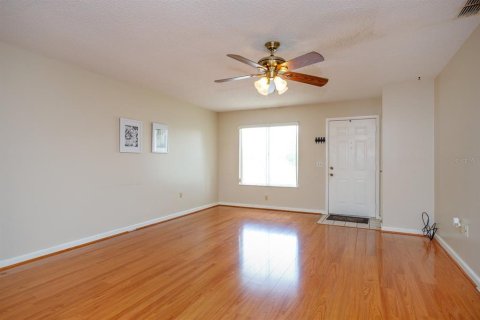 Condominio en venta en Winter Haven, Florida, 2 dormitorios, 99.68 m2 № 1351523 - foto 3