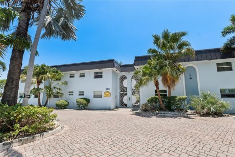 Condo in Fort Lauderdale, Florida, 1 bedroom  № 1175312 - photo 11