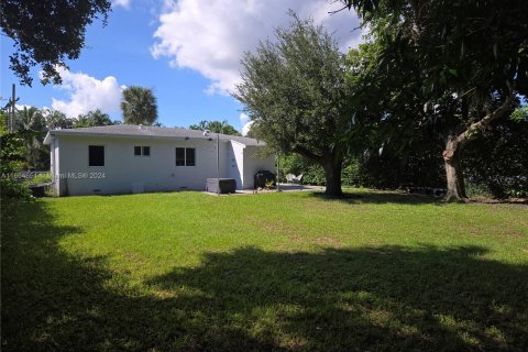 House in Miami, Florida 3 bedrooms, 94.2 sq.m. № 1376035 - photo 8