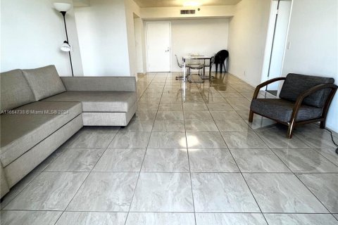 Condo in Aventura, Florida, 2 bedrooms  № 1376036 - photo 24