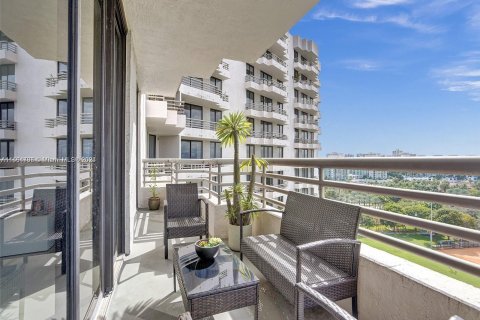 Copropriété à vendre à Aventura, Floride: 2 chambres, 105.63 m2 № 1376036 - photo 30