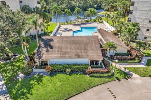 Copropriété à vendre à Coconut Creek, Floride: 2 chambres, 121.7 m2 № 1217440 - photo 10