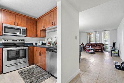 Copropriété à vendre à Deerfield Beach, Floride: 2 chambres, 87.05 m2 № 1217398 - photo 10