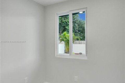 House in North Palm Beach, Florida 5 bedrooms, 200.02 sq.m. № 1351834 - photo 30