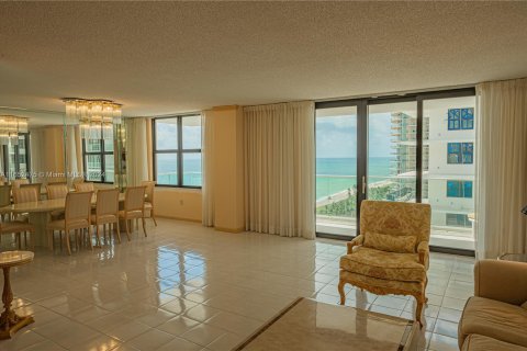 Condominio en venta en Bal Harbour, Florida, 2 dormitorios, 180.42 m2 № 1351919 - foto 4