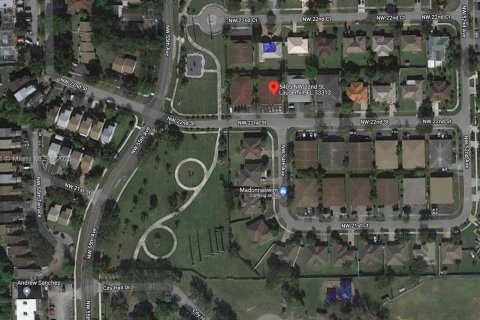 Immobilier commercial à vendre à Lauderhill, Floride: 347.83 m2 № 677455 - photo 4