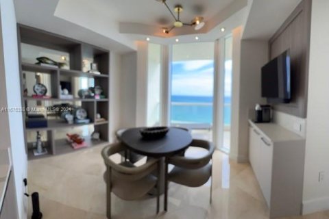 Condo in Sunny Isles Beach, Florida, 3 bedrooms  № 1408836 - photo 7