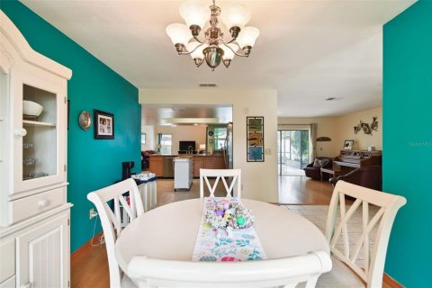 Casa en venta en Tampa, Florida, 4 dormitorios, 178.74 m2 № 1089367 - foto 24
